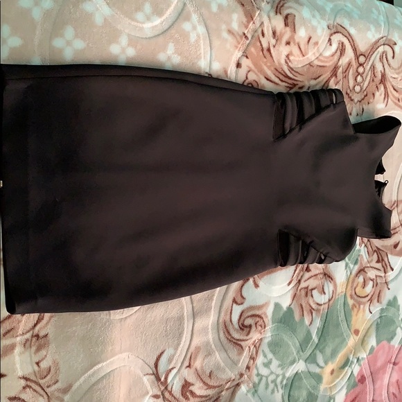 Cute little black dress - Picture 4 of 7